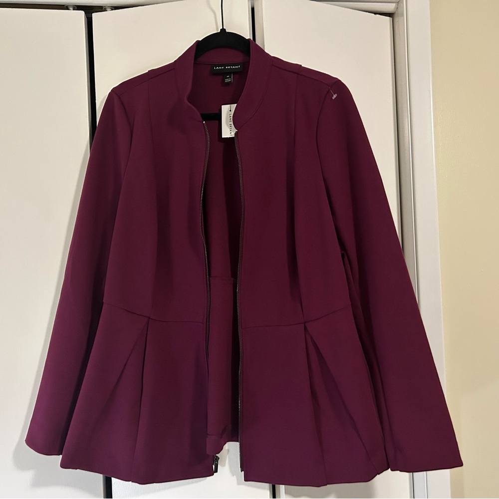 NWT Lane Bryant maroon peplum zip up coat blazer. Size 14 (large)